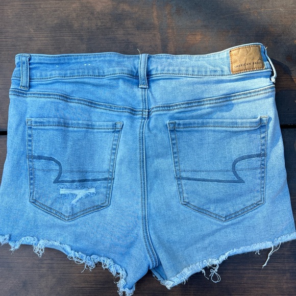 American Eagle Outfitters Light Blue Ripped Jean Shorts - Picture 4 of 5